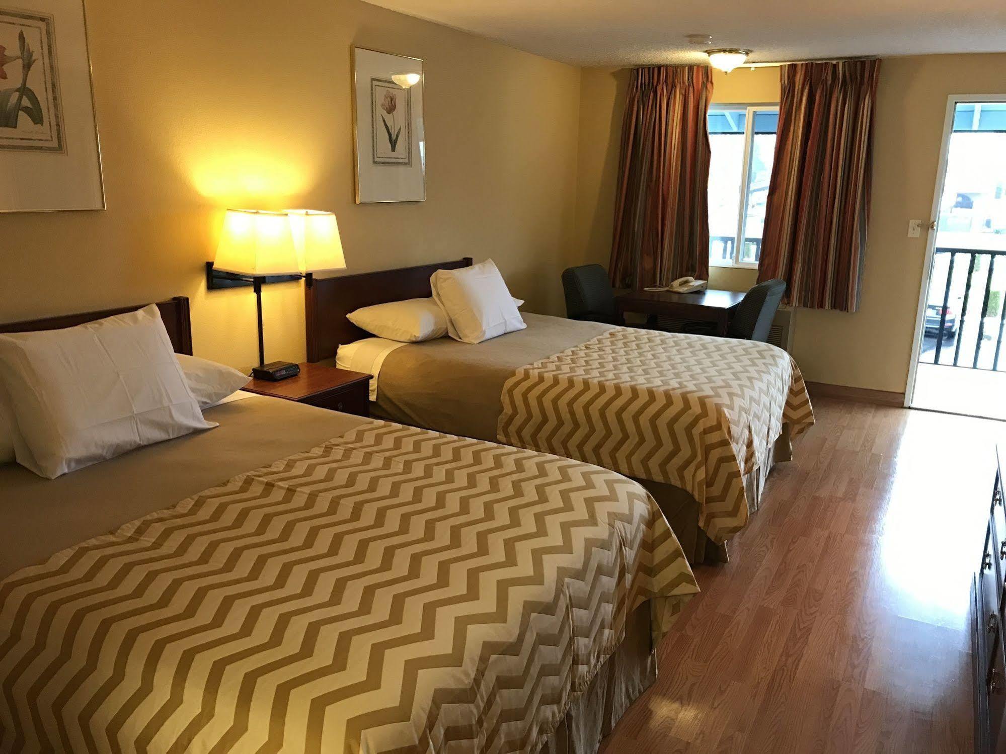 Motel Travelodge By Wyndham Near Mcchord Afb Tacoma