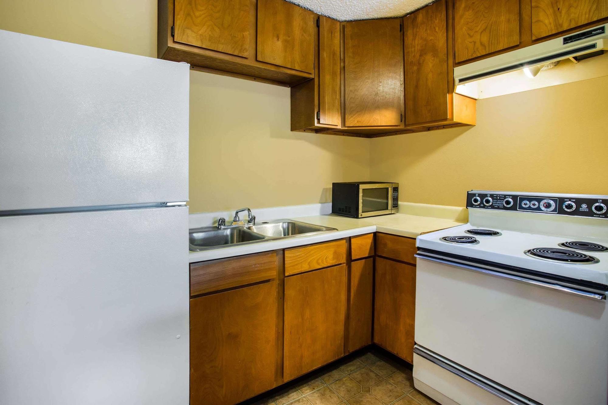 Motel Travelodge By Wyndham Near Mcchord Afb