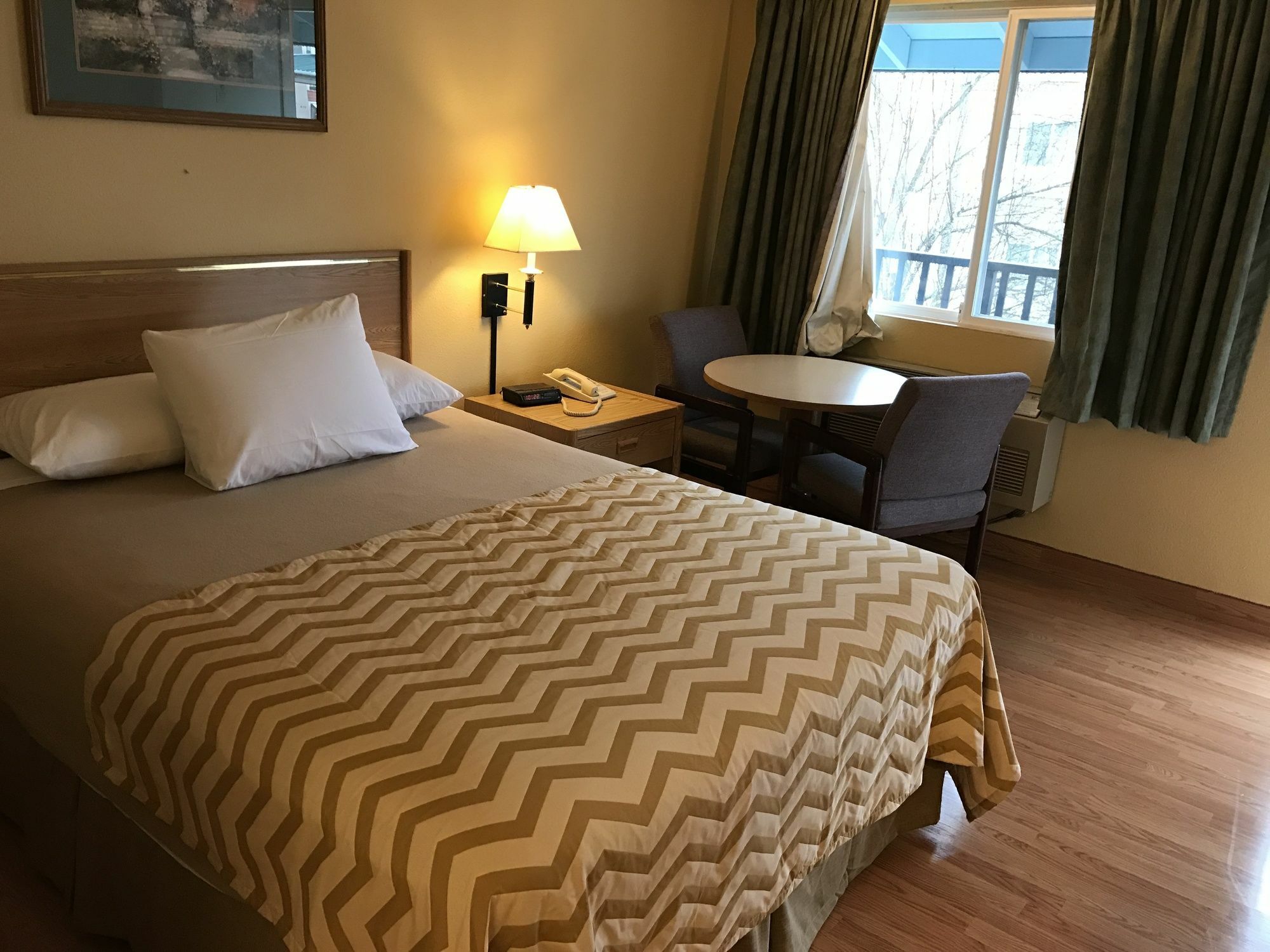 Motel Travelodge By Wyndham Near Mcchord Afb