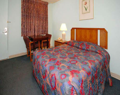 Economy & Motel Tacoma