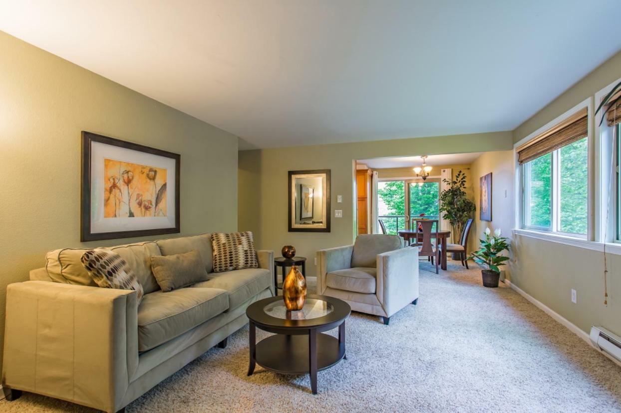 Apartment Sea View, Area, No Stairs, Wd, 2 Bedrooms, Jacuzzi Bath, New Carpet, Balcony, View, 825sf