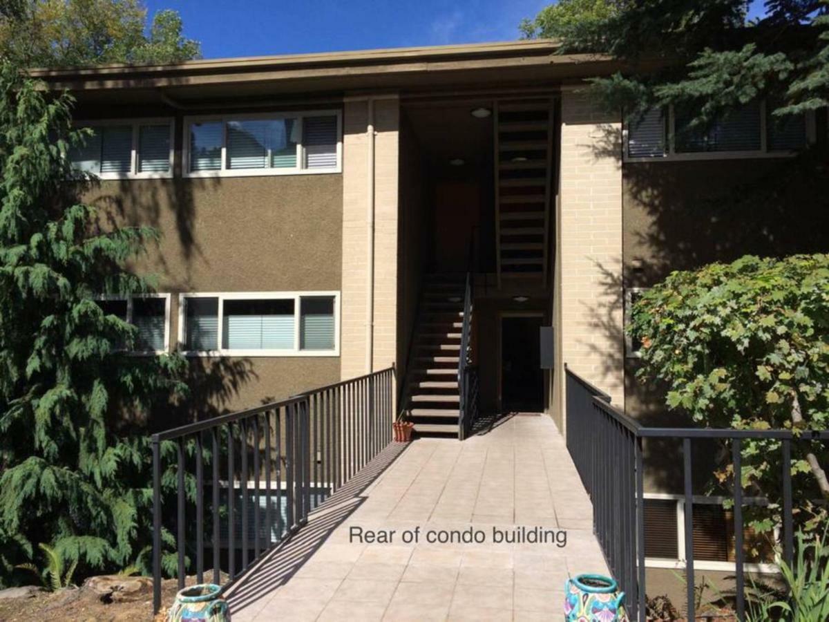 Bay View, Area, No Stairs, Wd, 2 Baths, 2 Bedrooms, Balcony, View, 925sf Apartment *