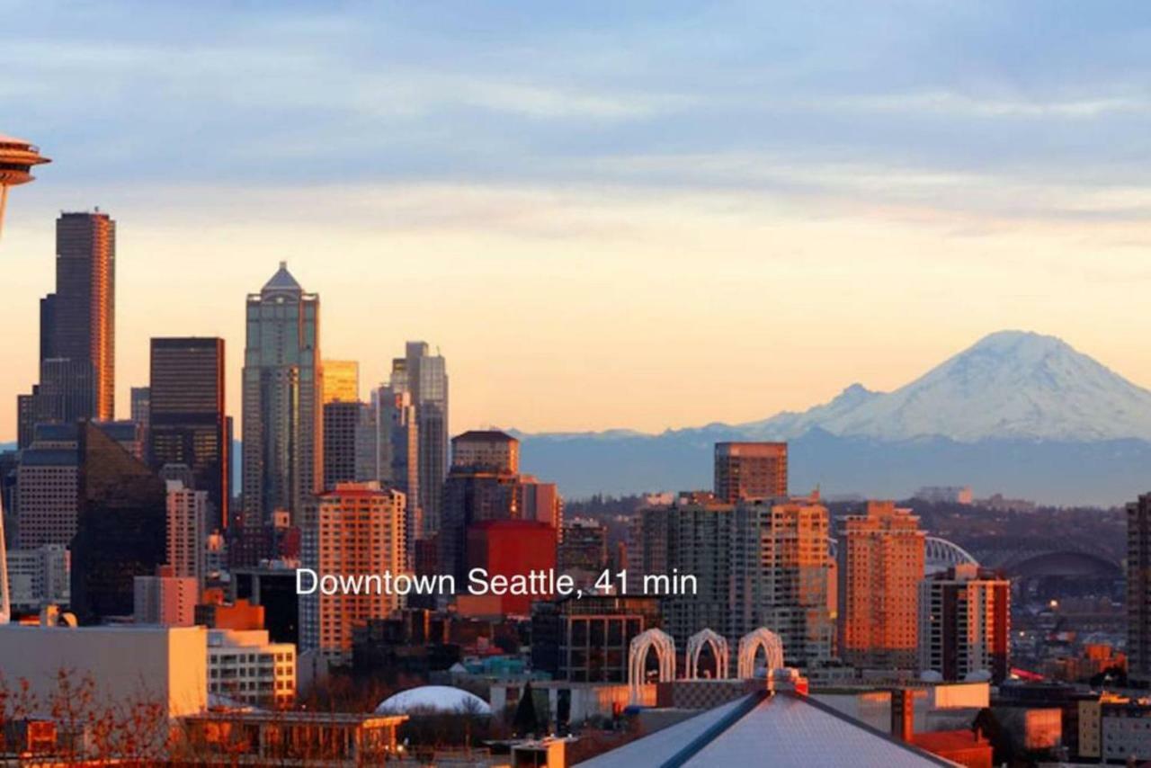 Bay View, Area, No Stairs, Wd, 2 Baths, 2 Bedrooms, Balcony, View, 925sf Apartment Tacoma