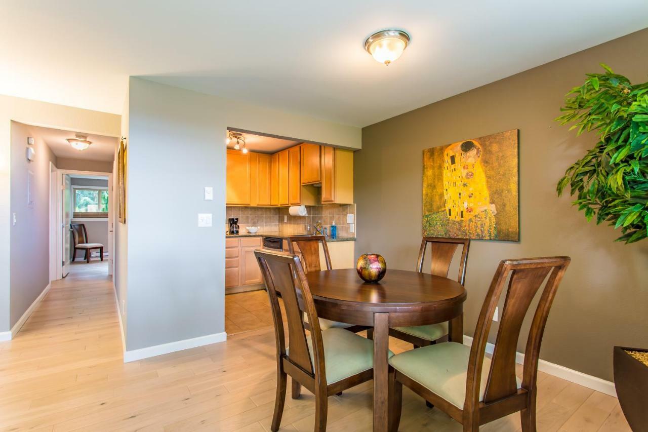 Bay View, Area, No Stairs, Wd, 2 Baths, 2 Bedrooms, Balcony, View, 925sf * Tacoma