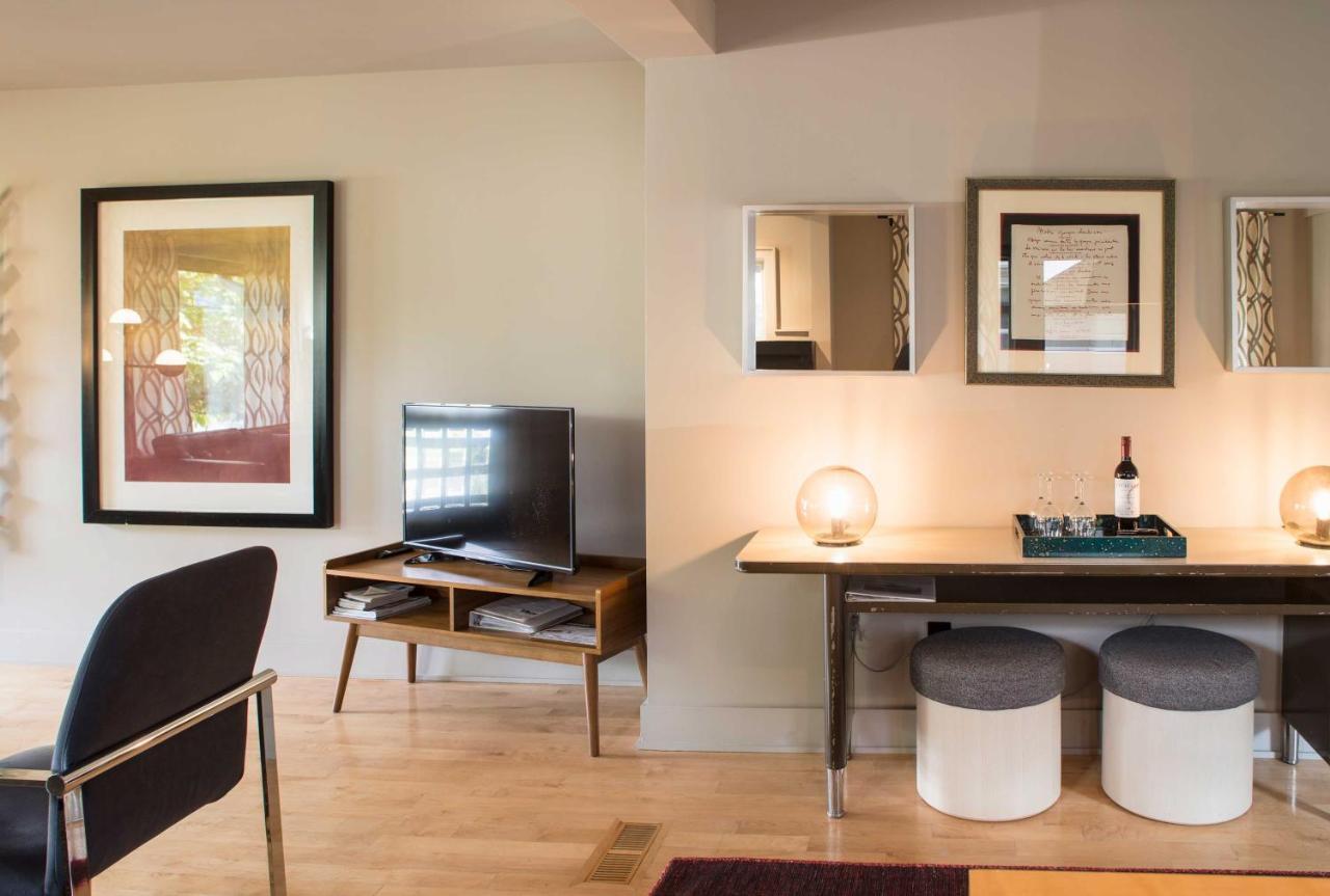 Updated With Patio 3 Mi To Downtown Holiday home *