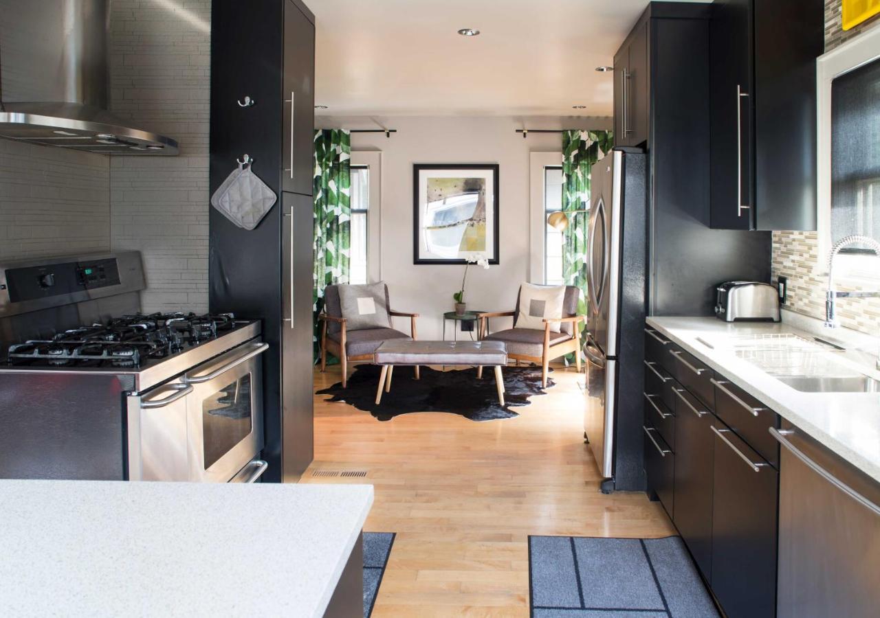 Holiday home Updated With Patio 3 Mi To Downtown