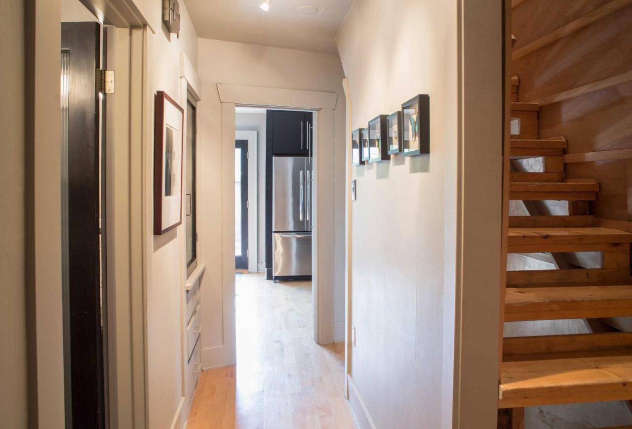 Updated With Patio 3 Mi To Downtown Holiday home Tacoma