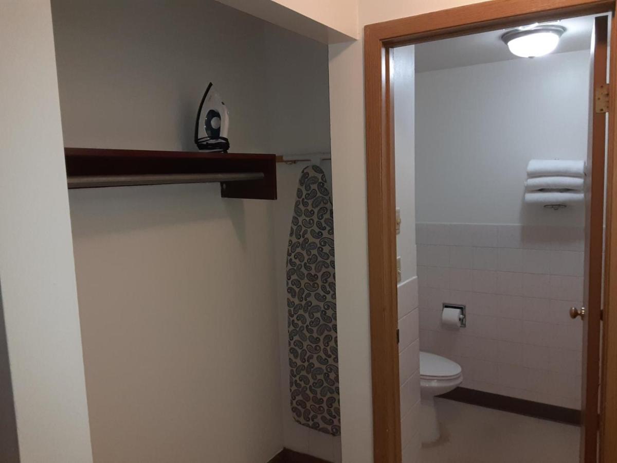 Motel Economy &