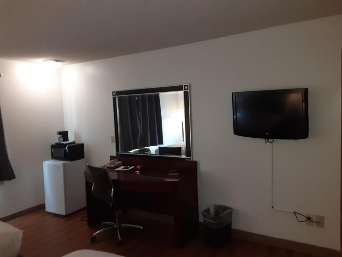 Motel Economy & Tacoma