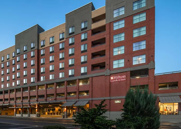 Hilton Garden Inn Tacoma Downtown