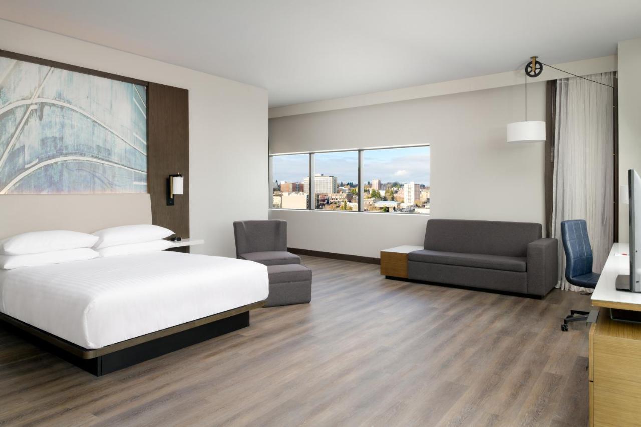 Marriott Downtown Hotel 4*