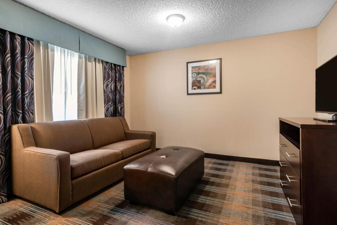 Oasis Hotel Tacoma