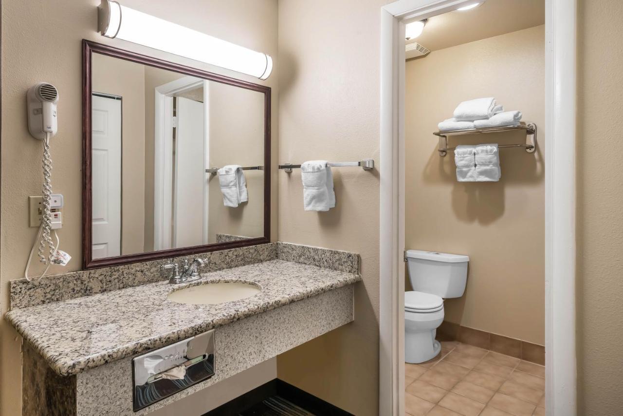 Oasis 3* Tacoma