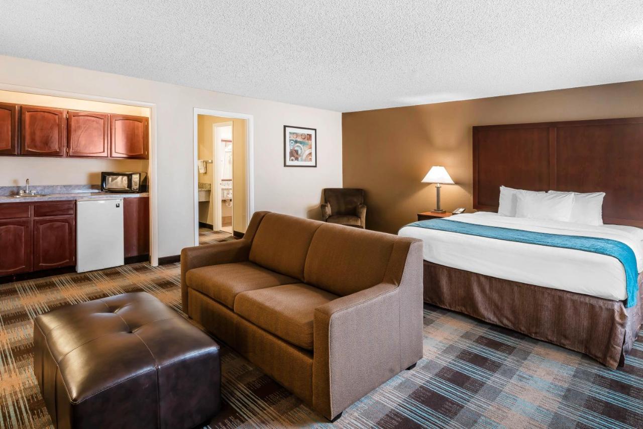 Oasis Hotel