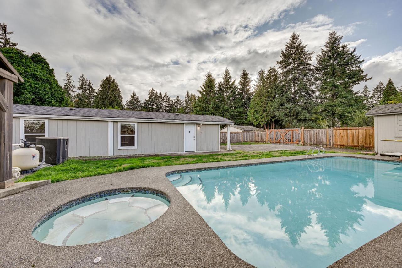 Cozy Getaway With Grill And Hot Tub! * Tacoma