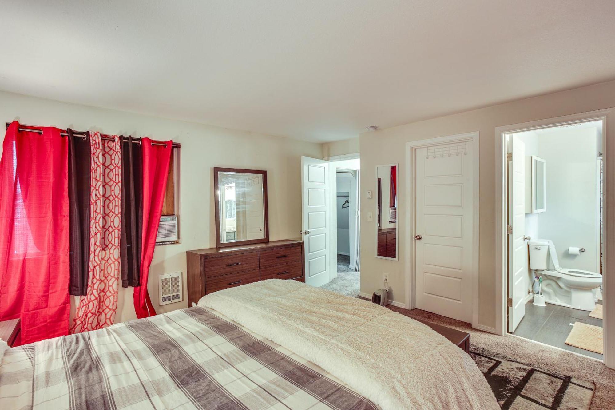 Holiday home 3 Mi To Dtwn Pet-friendly *