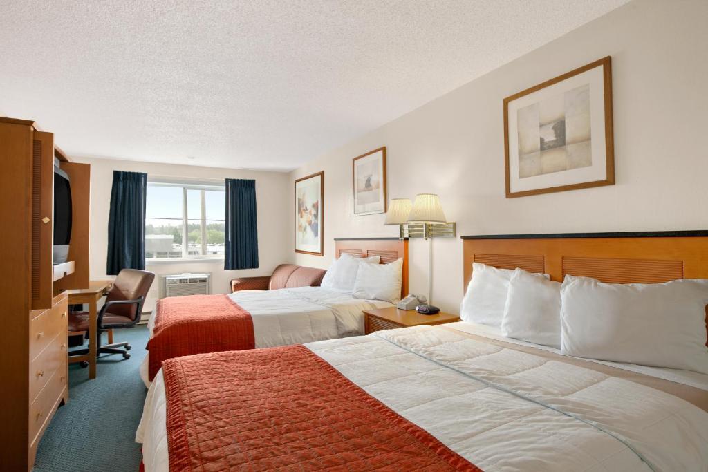 Travelodge By Wyndham Port Of Tacoma Wa 2*