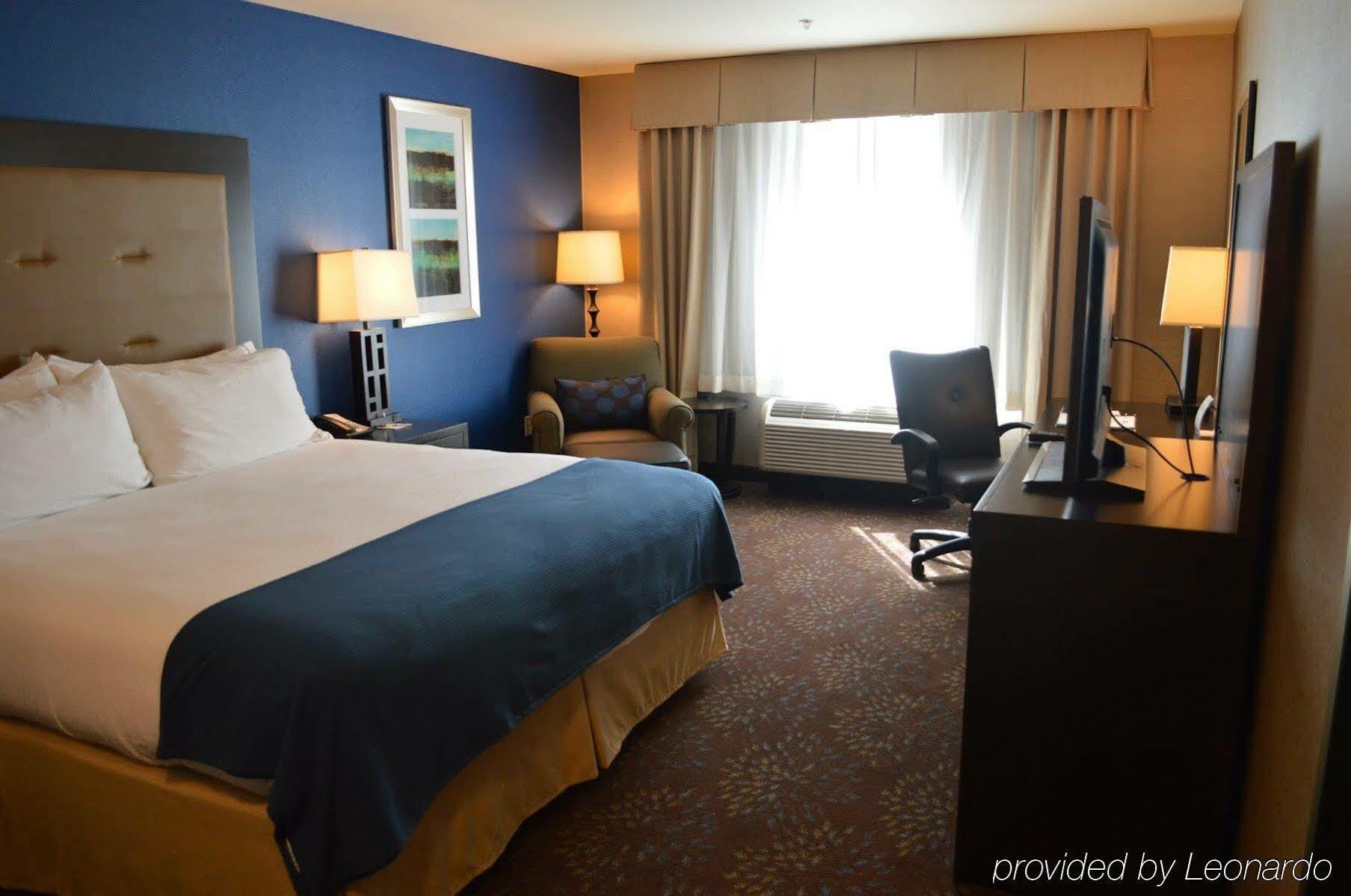 Hilton Garden Downtown 3*